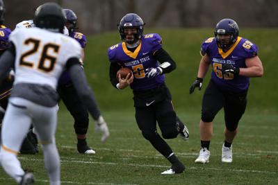 Msu Football Manhandles Wayne State Local Sports