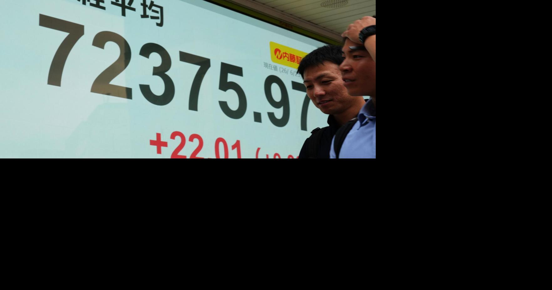 Rebound in tech shares pushes world markets higher, while oil prices fall