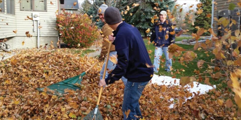 Leaf pickup about to start in Land of 10,000 Rakes | Local News ...