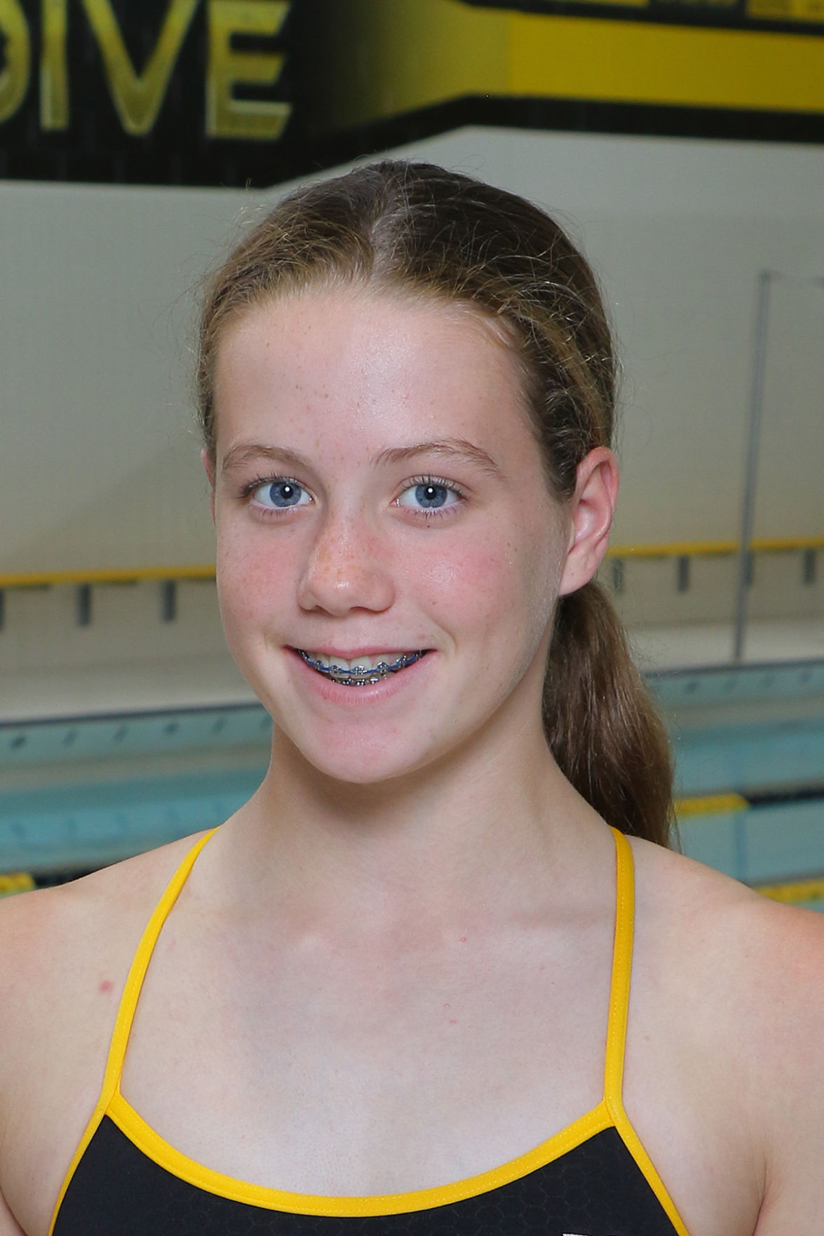 13 Athletes Earn Spots On Mantas All City Swimming And Diving Team Local Sports