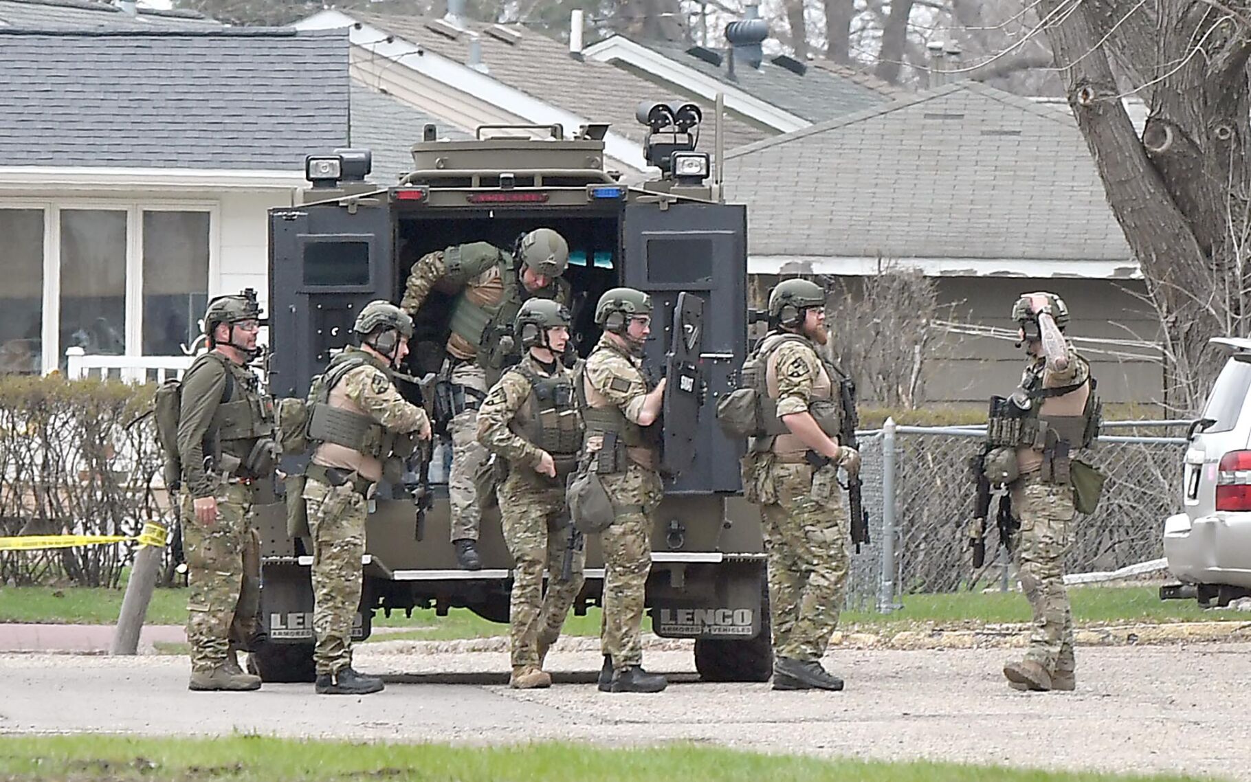 UPDATE Ongoing standoff came after man abducted son in March Local News mankatofreepress foto