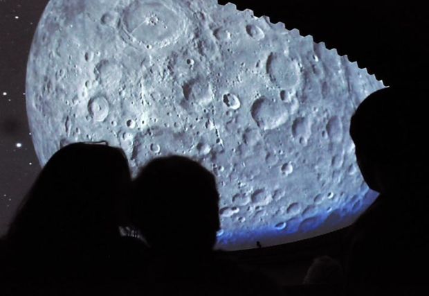 At East planetarium, high resolution images make the moon a star Local News mankatofreepress