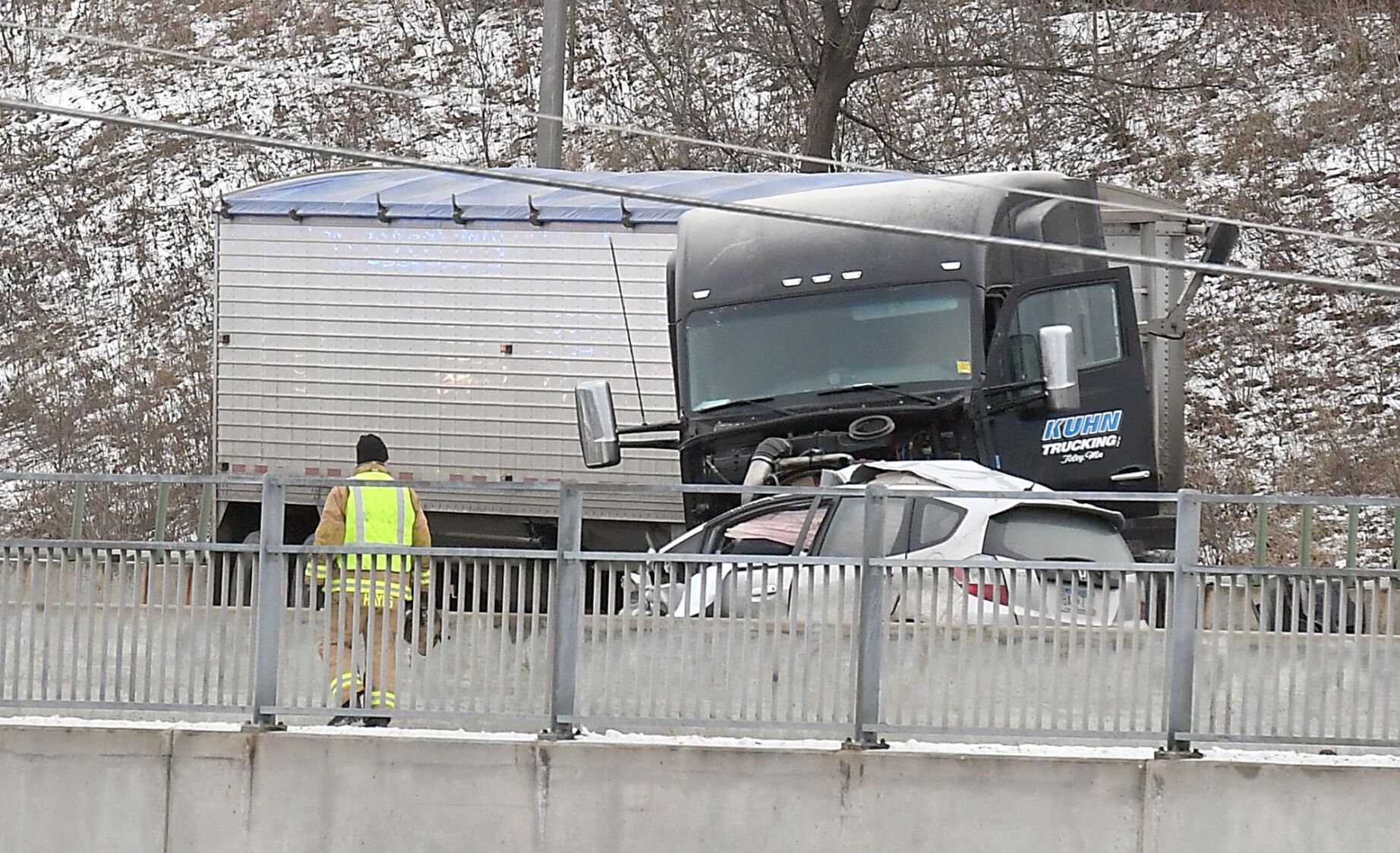 PHOTOS Lake Crystal woman dies in crash on Highway 169 south of