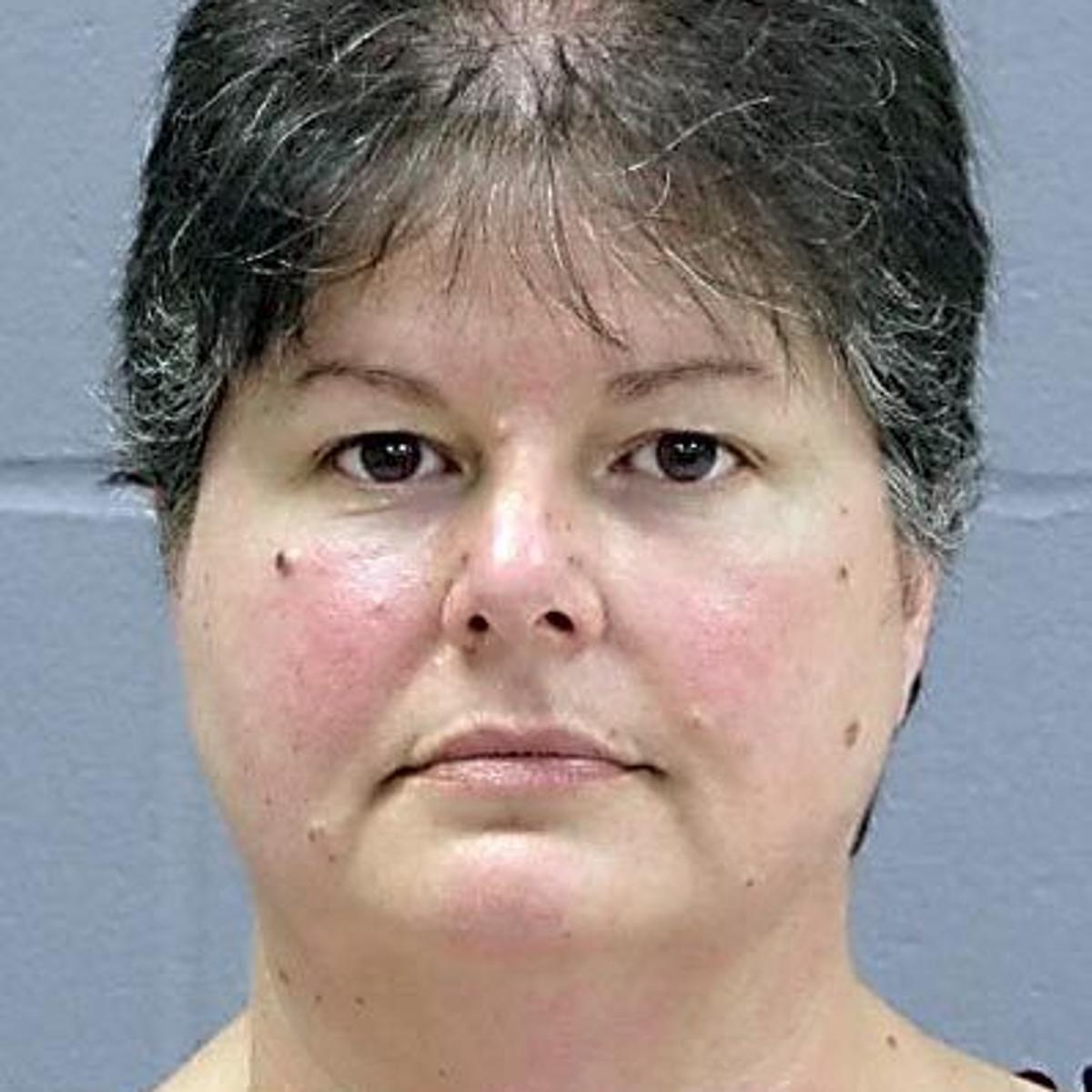 Woman Charged In 263k Mankato Motors Theft Local News Mankatofreepress Com