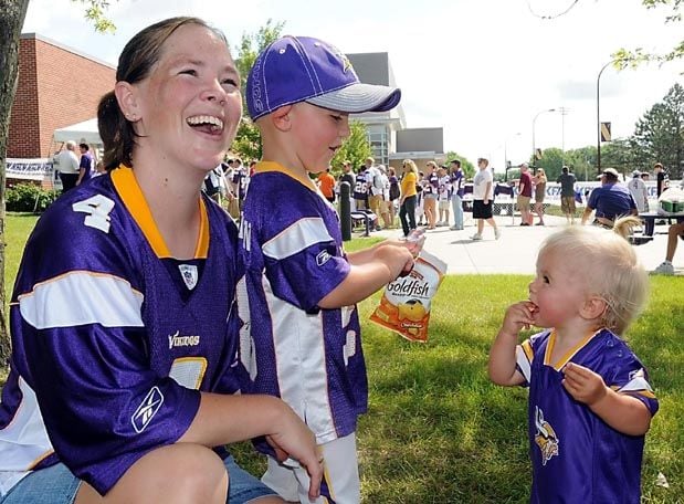 4-gone conclusion? Fans react to talk of Favre retirement, Local News