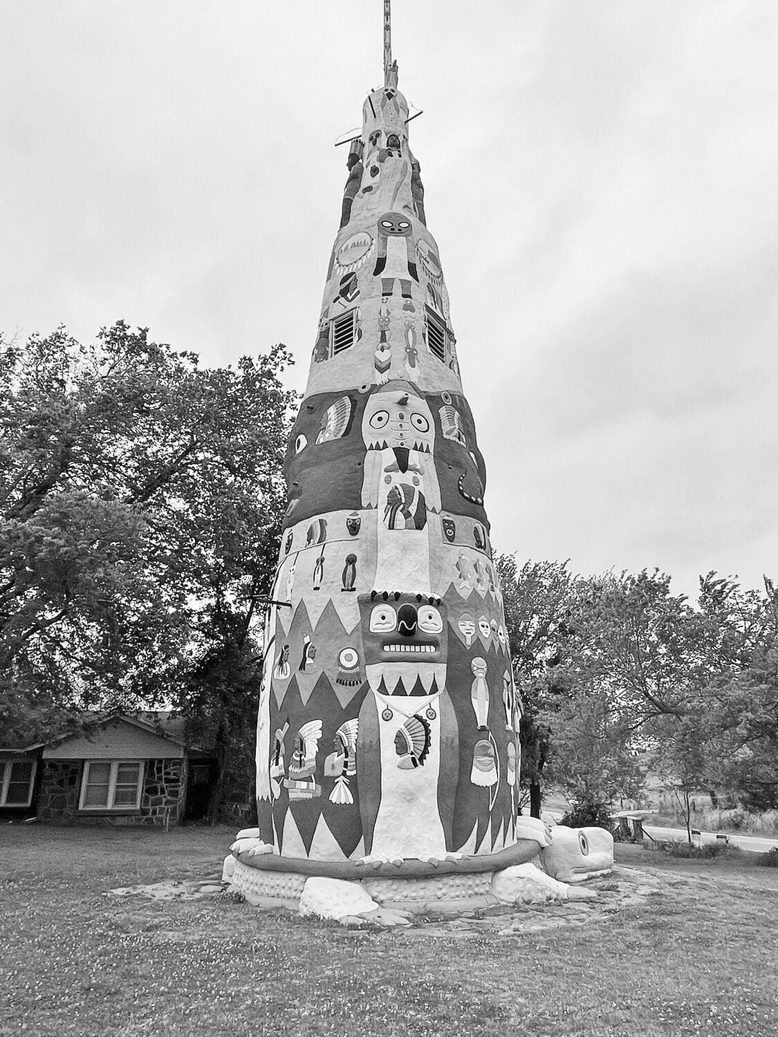 TOTEM POLE PARK: an attraction for those who love folk art
