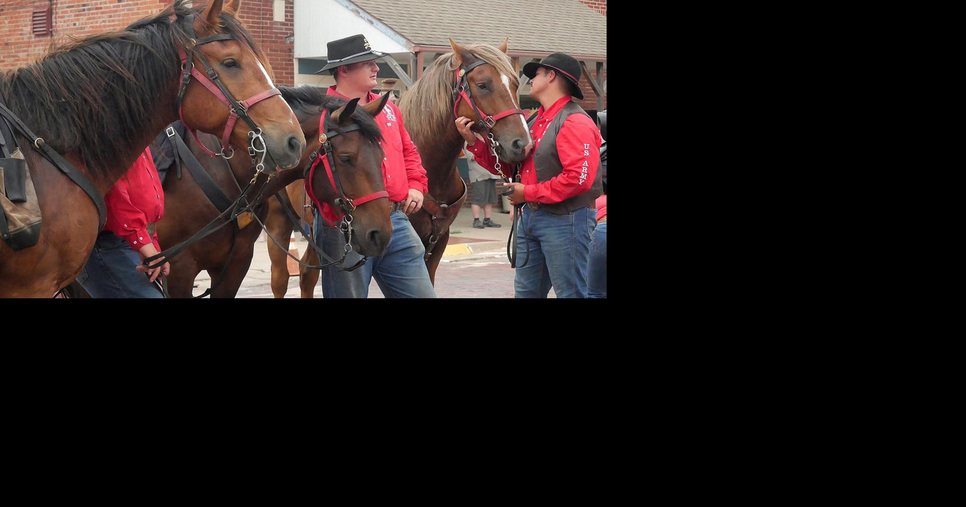 Local crowd greets Pony Express riders | News | marysvilleonline.net