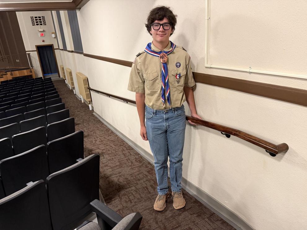 Clemo repairs railing for Eagle Scout project