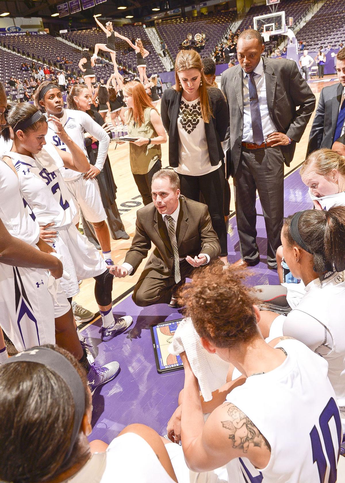 Former Northwest Coach Kellogg Builds Program At Stephen F Austin