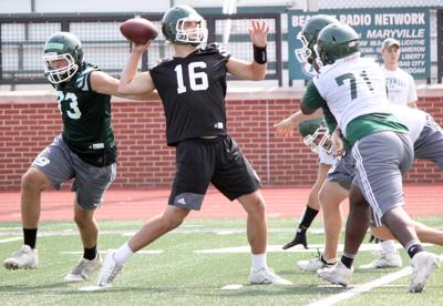Bearcats Will Go Into 2018 With New Quarterback Again Sports