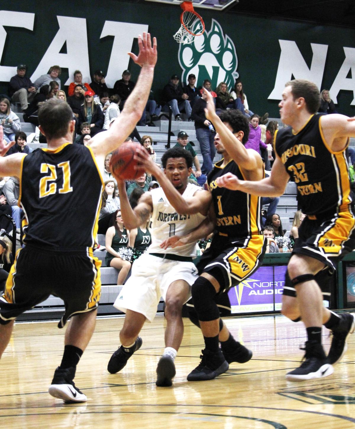 Bearcats Rout Griffons As Mosby Picks Up 1 000th Point Sports