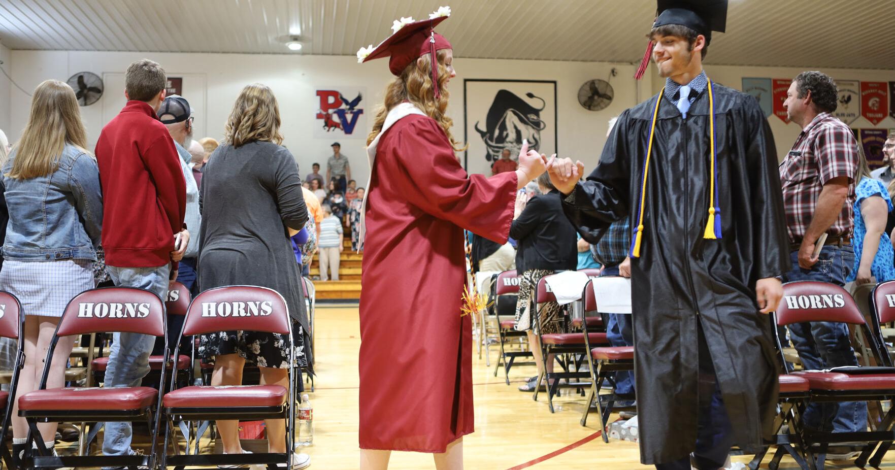 South Nodaway graduates say goodbye - Vimarsana News