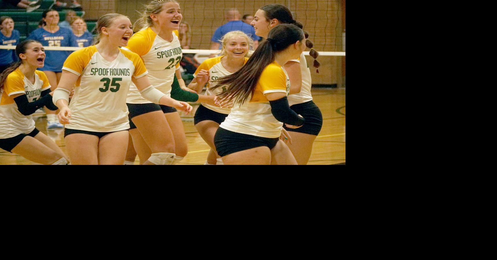 Spoofhound seniors refuse to be denied win on opening night at Hound ...