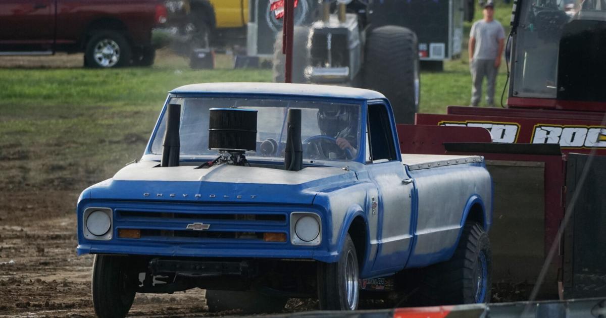 GALLERY: Area pullers open season in Maryville