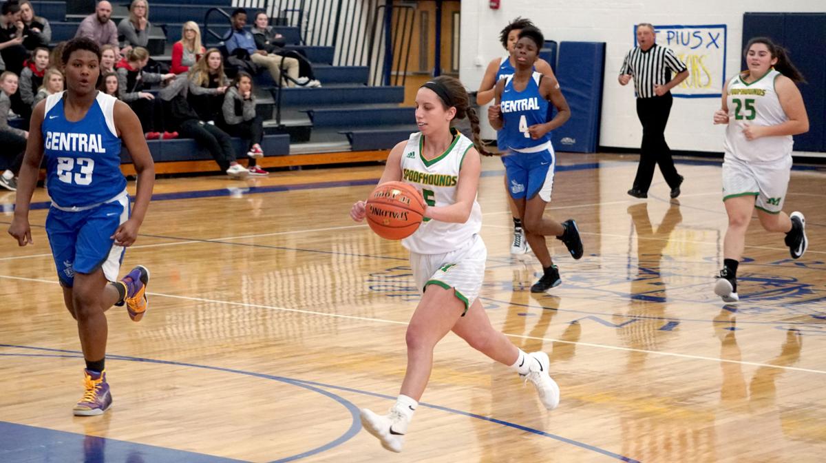Renshaw Scores Career High In First Round Rout Sports