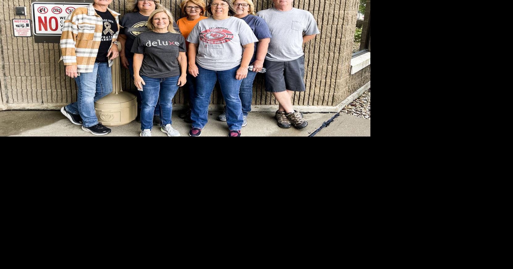 Deluxe employees donate to North Star Advocacy Center Community