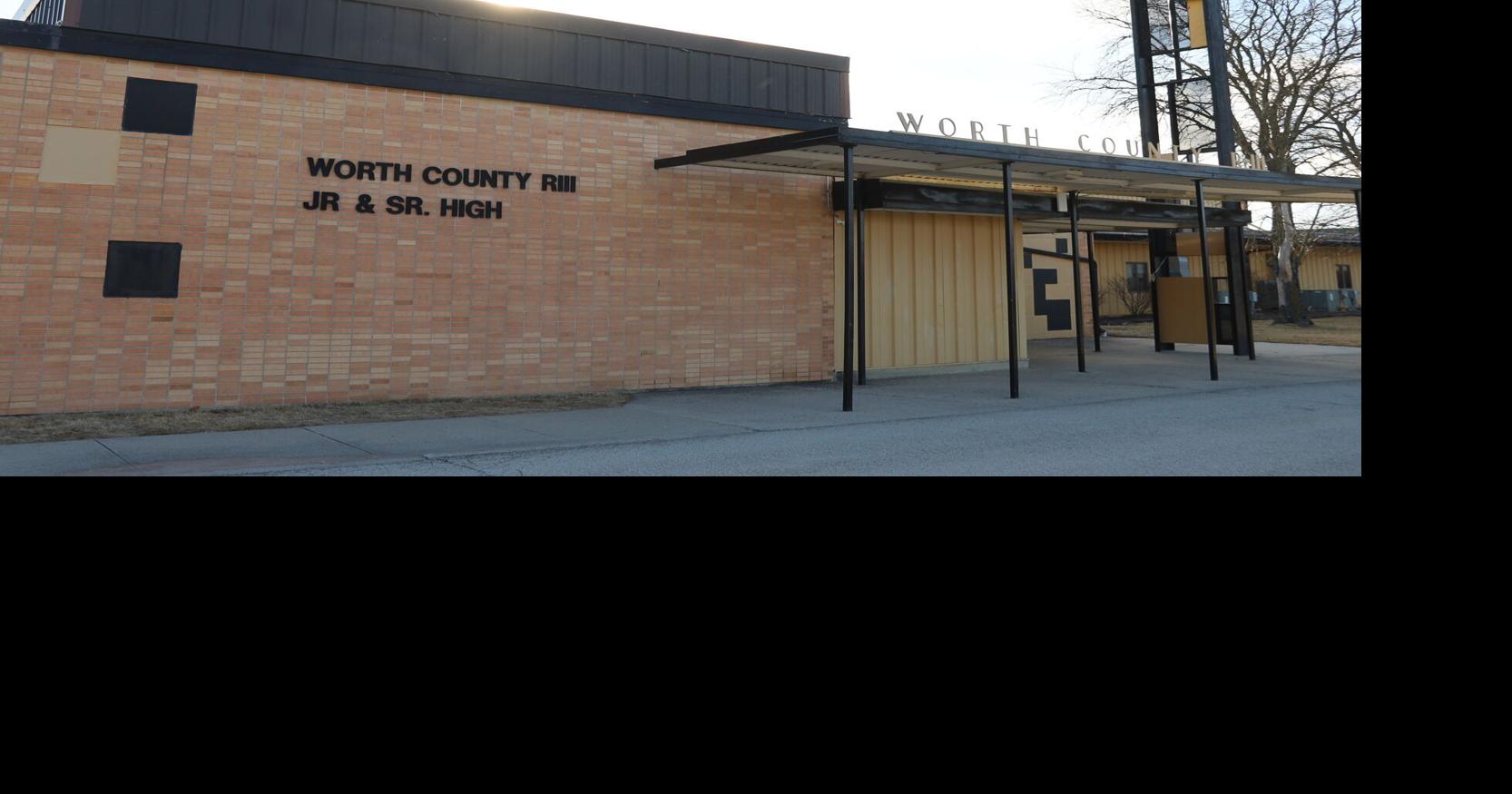 Worth County school board reviews tech, extracurricular programs ...