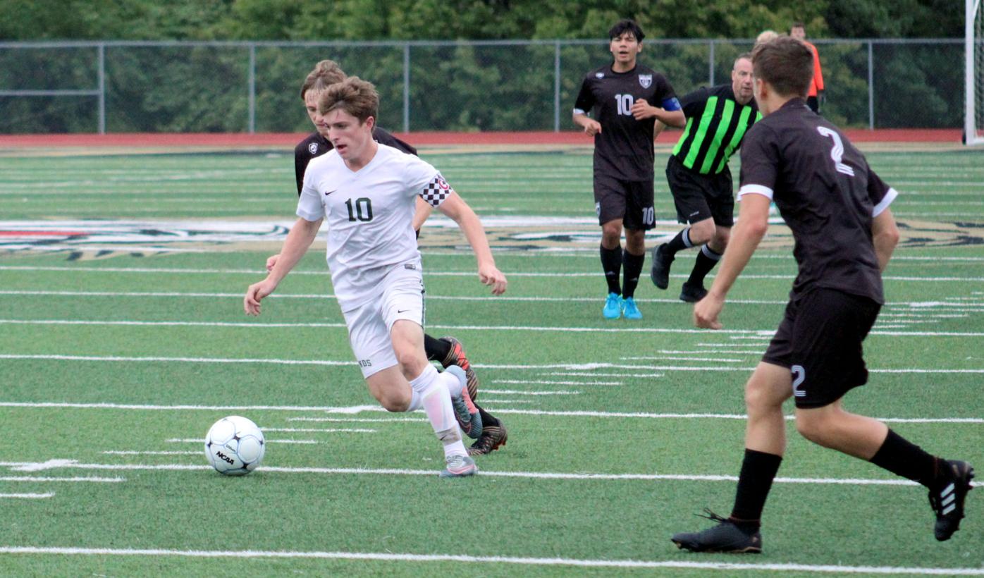 Spoofhounds Go Unbeaten In Excelsior Springs Tournament Sports Maryville Daily Forum