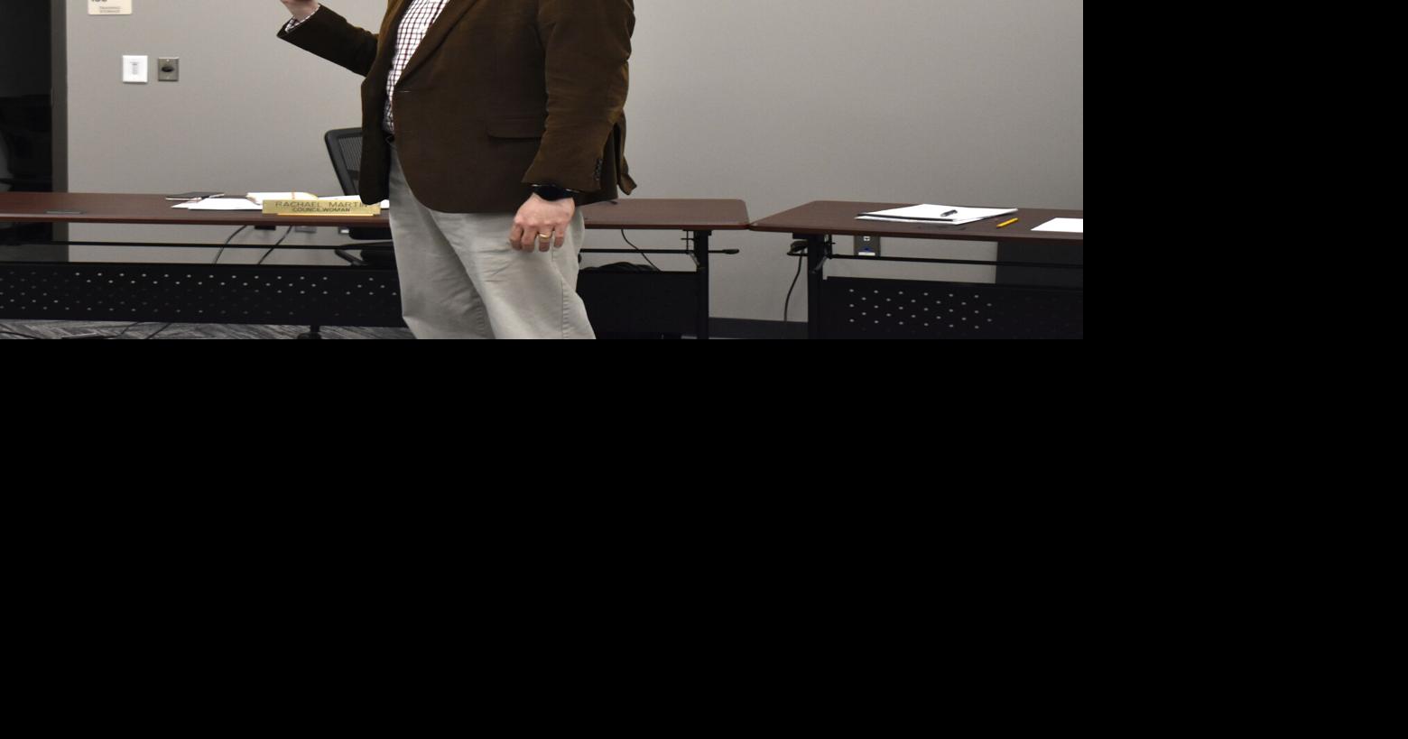 Parsons sworn in, elected mayor | News | Maryville Forum