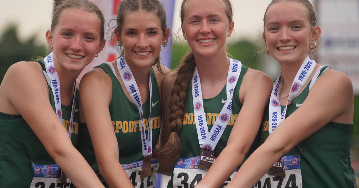 Spoofhounds win fourth-place trophy at state meet