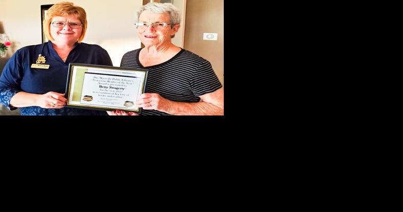 Library presents Voracious Reader Award - Vimarsana News