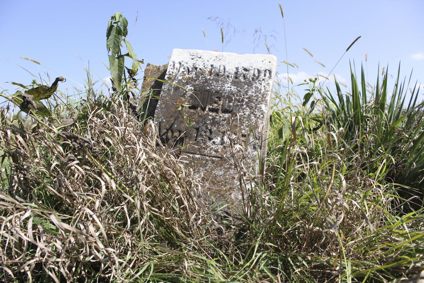 Group works to save White Cloud Cemetery News Maryville Forum