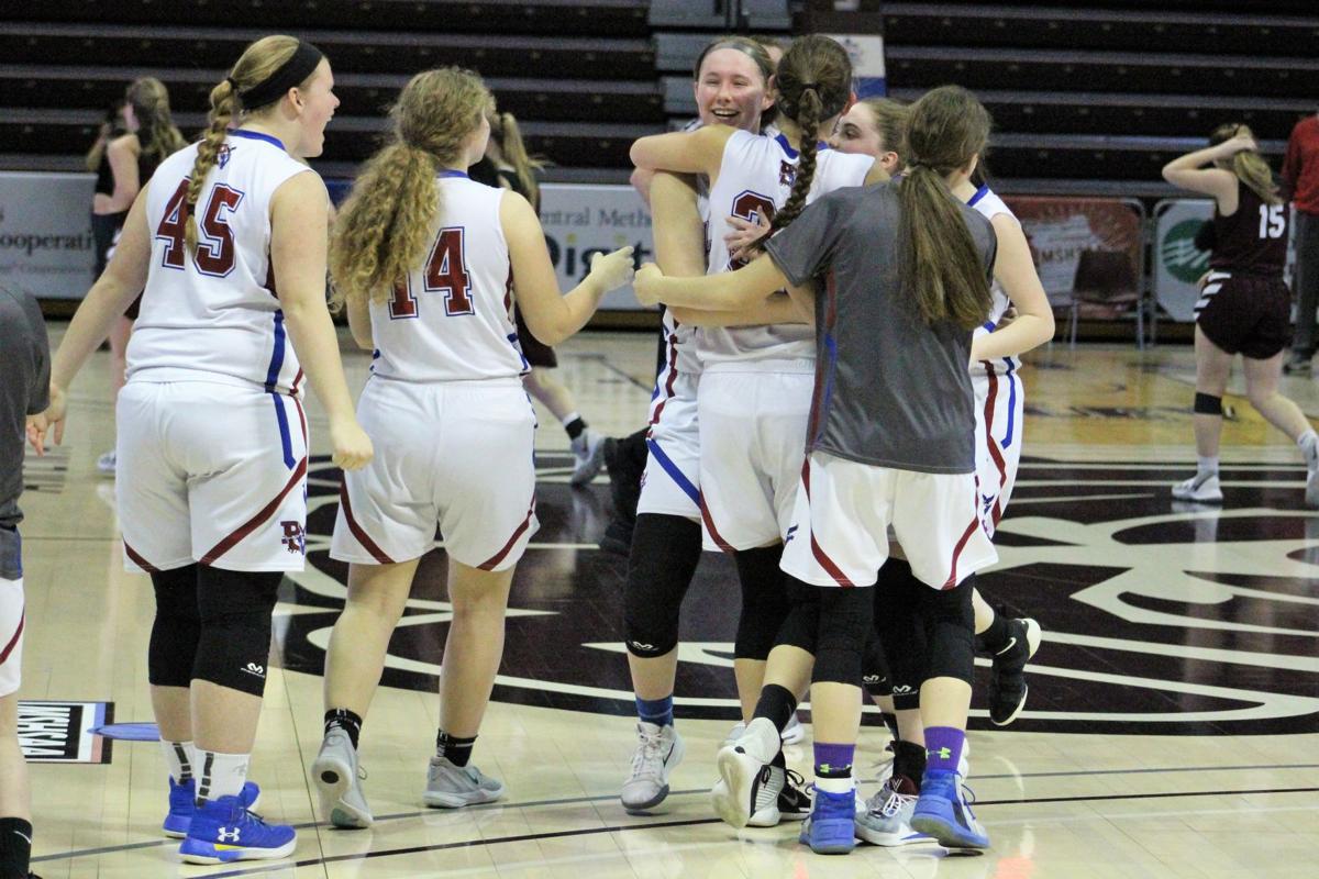 Seniors Lead Platte Valley Girls Basketball To First Ever State