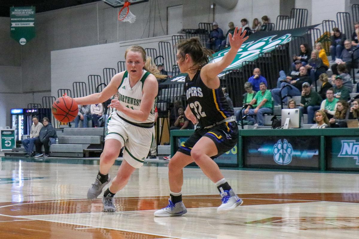 Northwest Men S Basketball Beats Nebraska Kearney Women Fall