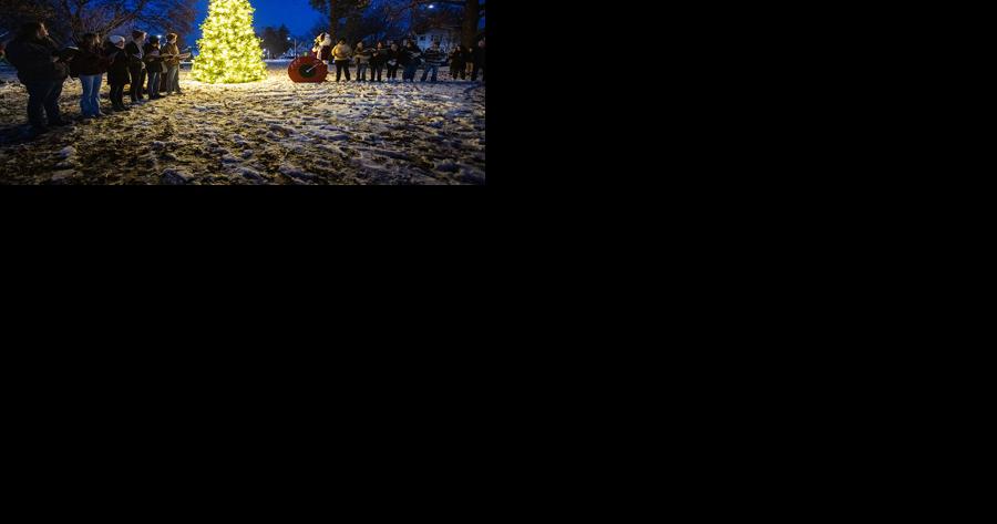 Northwest celebrates holiday season during annual tree lighting ceremony - Vimarsana News