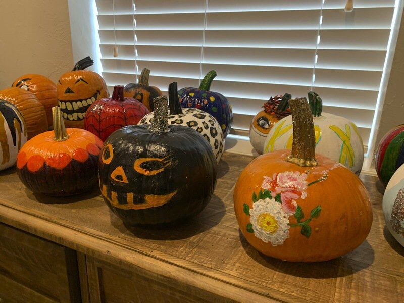 McAlester artist shares passion with assisted living community