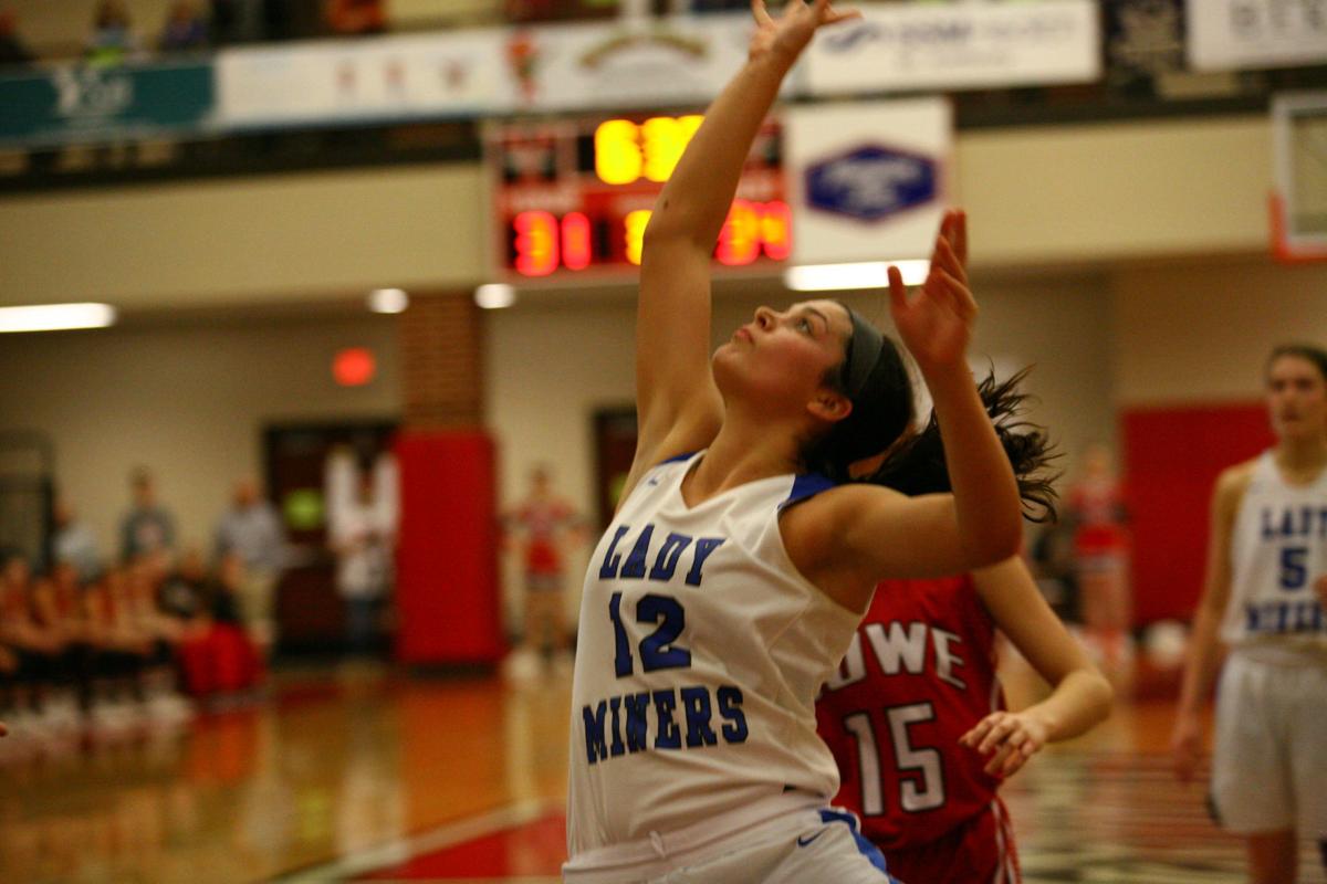 Girls Basketball Hartshorne S Kitchell Clayton S Wood To Appear