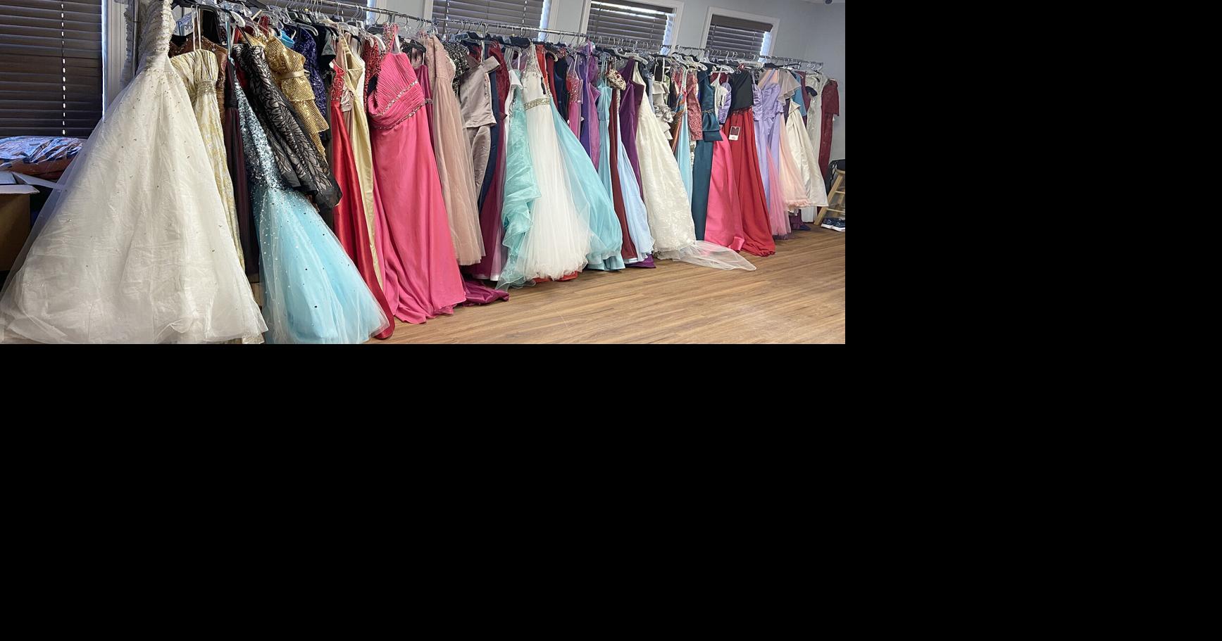 Prom Mobile to help area students with free formal wear | News