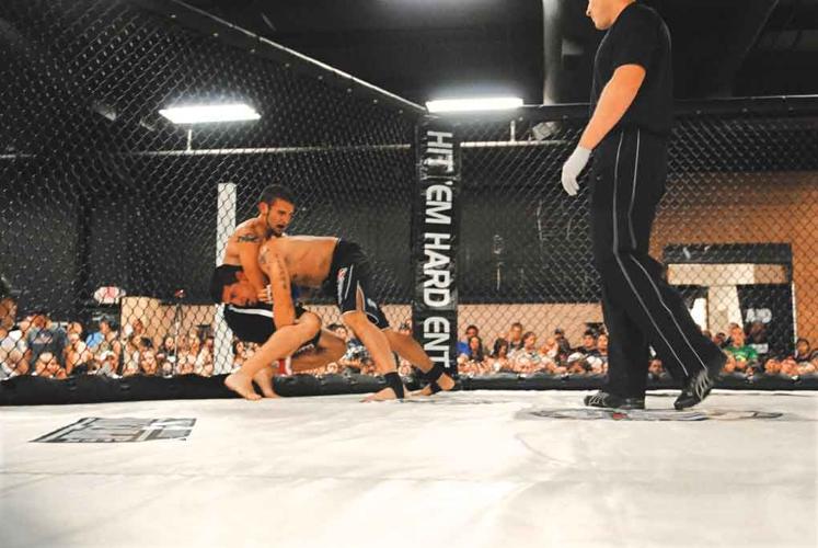 What is Cage Fighting and Is It Considered Dangerous? - Sidekick Boxing