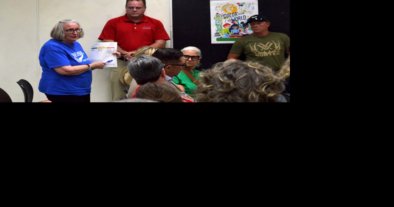 Education and mental health discussed in town hall | Community