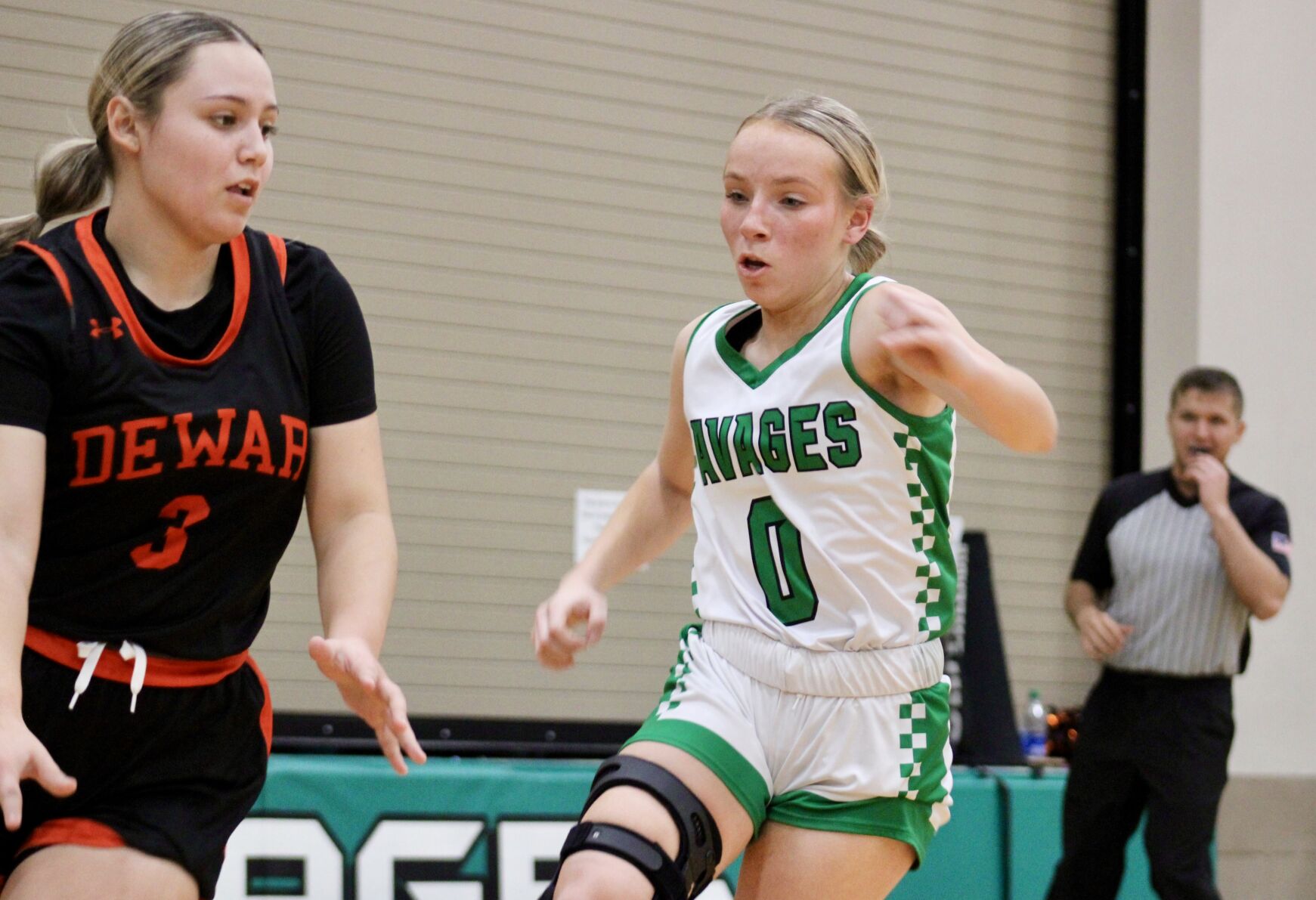 ディラン Quinton rolls to district title win over Dewar | Sports