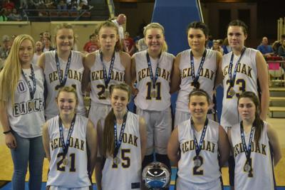 Class B Girls State Final Red Oak Falls In Championship Game