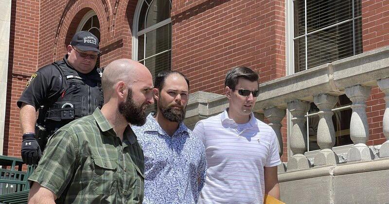 Federal judge denies couple's motion to dismiss - Vimarsana News