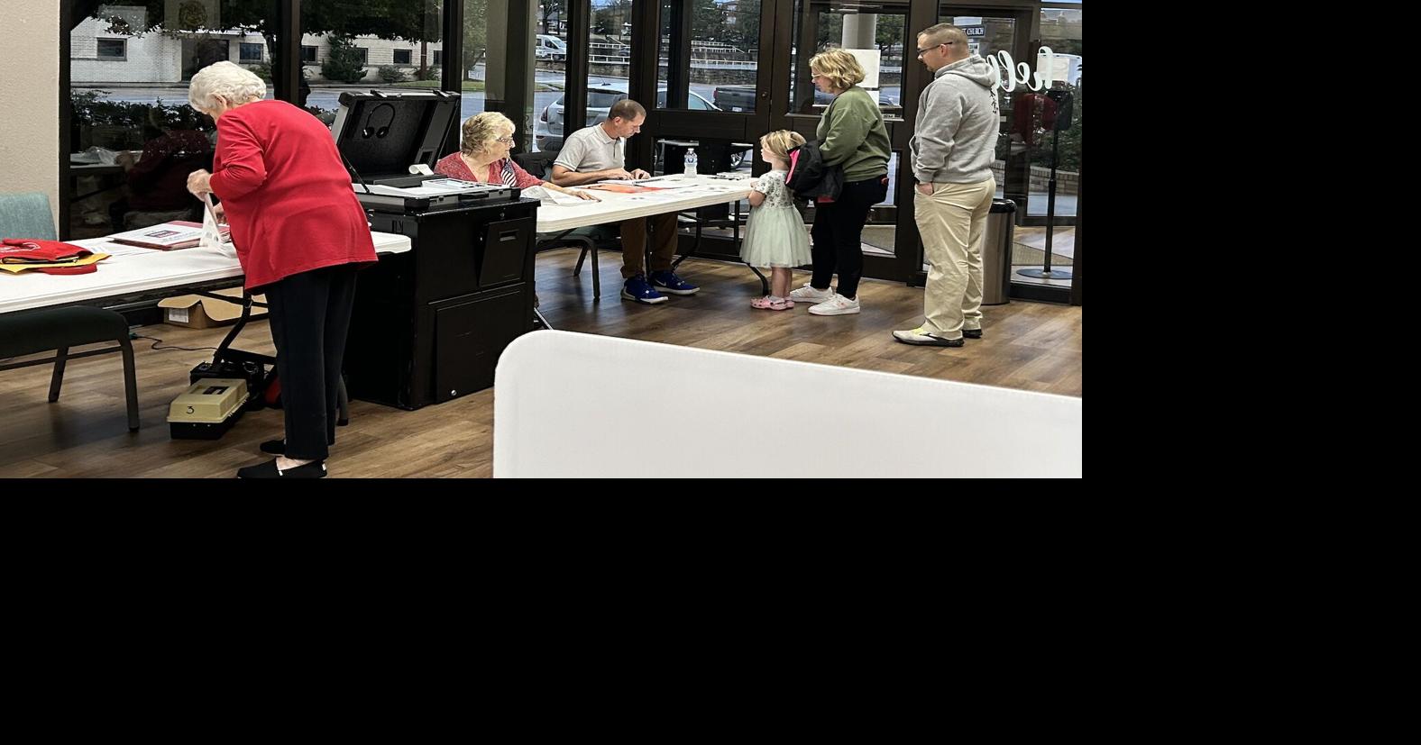 Election board poll workers needed