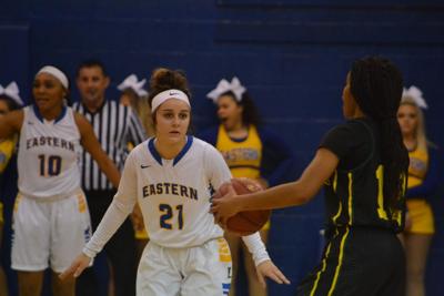 Women S Basketball Eastern Snaps Losing Skid Sports