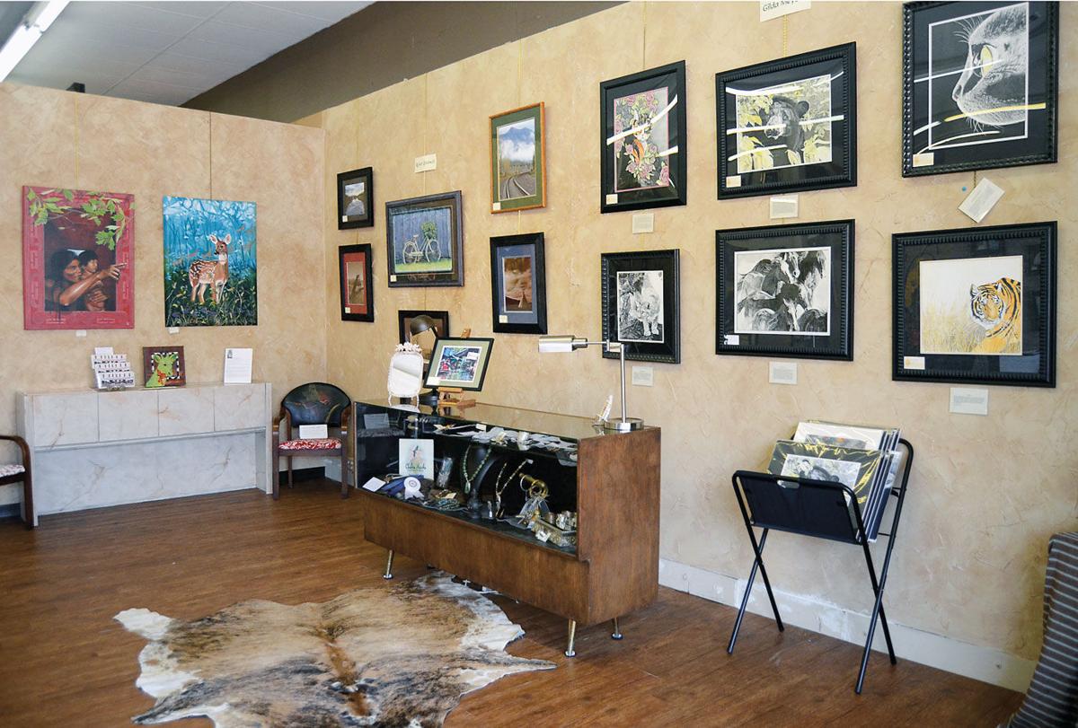 Sofa Art Gallery Announces Its Grand Opening News Mcalesternews Pictured Are Some Of The Many Pieces Art Available At New Southeast Fine Gallery Located 30 East Choctaw Avenue Sofa Is Open