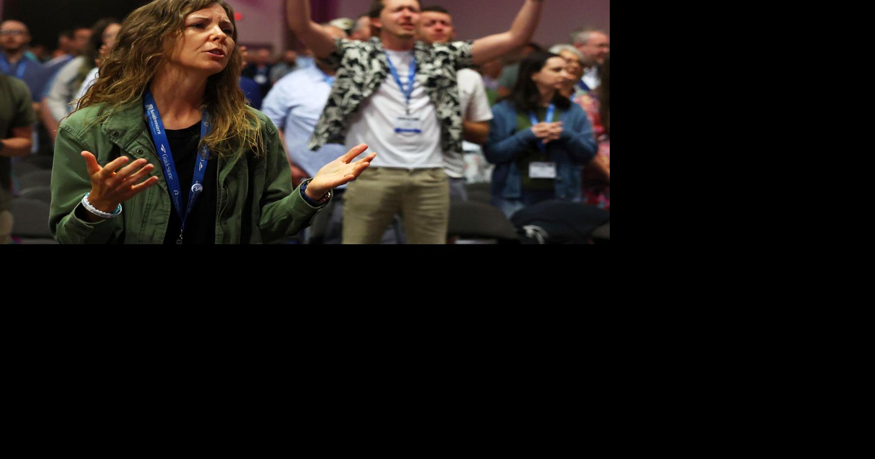 4 years running, Southern Baptists weigh tightening ban on churches with women pastors