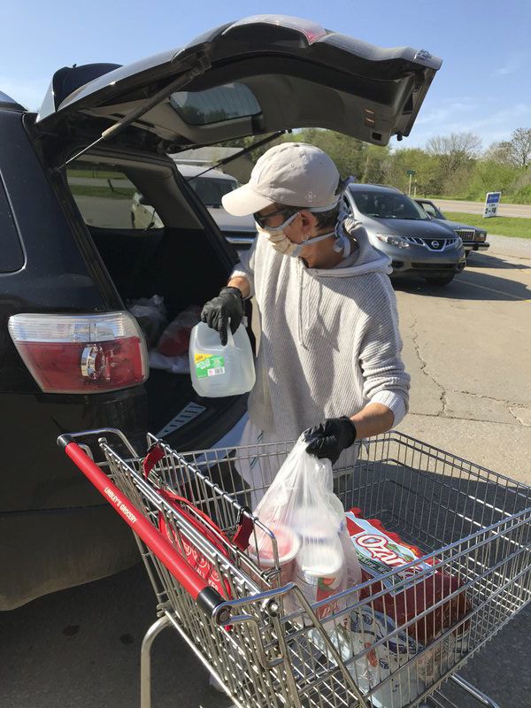'Here for our town' Hartshorne grocery store owner takes extra