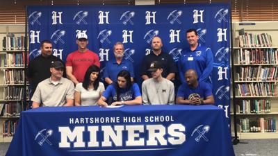 Hartshorne S Jaycee Kitchell Signs With Eastern Basketball Gallery Mcalesternews Com