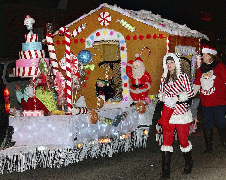 Christmas Parade Mcalester 2022 Entries Growing For Downtown Christmas Parade | Local News |  Mcalesternews.com