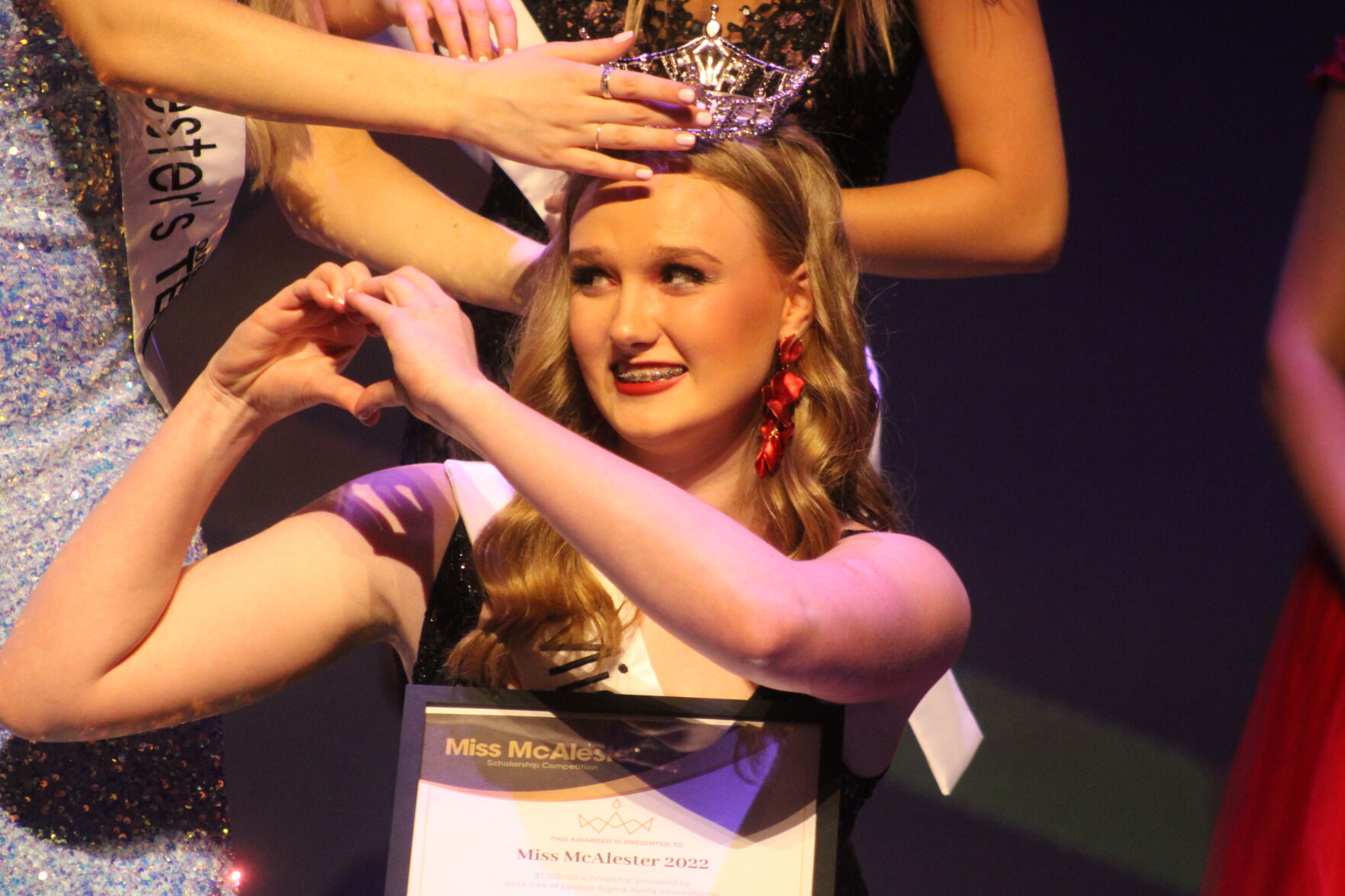 Coxsey crowned Miss McAlester; Kidd named Outstanding Teen - Vimarsana News