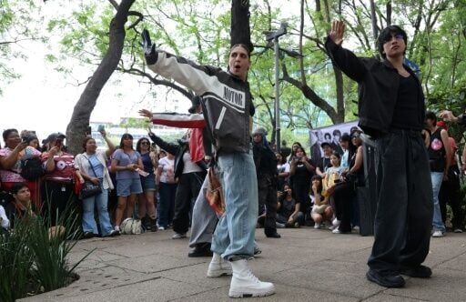 Mexican BTS fans go wild as concerts grow near | National News ...