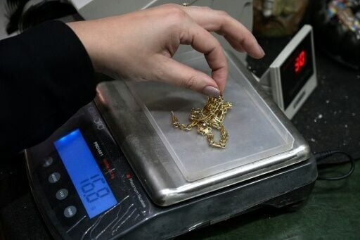 Argentines pawn family jewels to make ends meet | National News ...