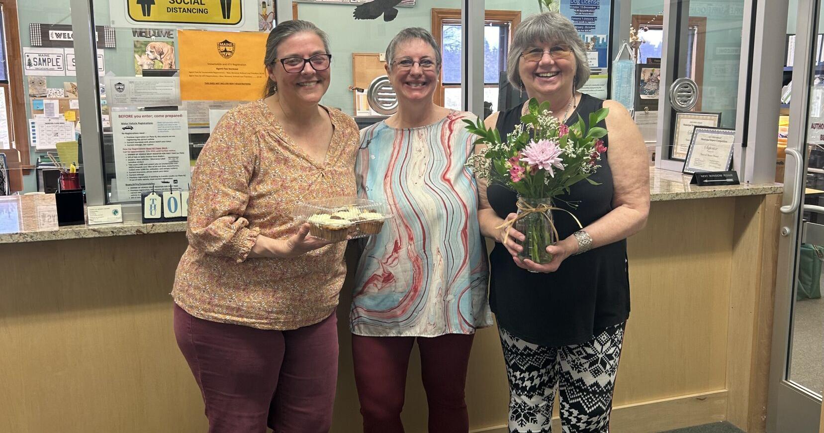 League of Women Voters celebrate town clerks - Vimarsana News