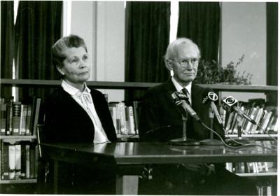 Talk examines island's Committee for Peace | History | mdislander.com