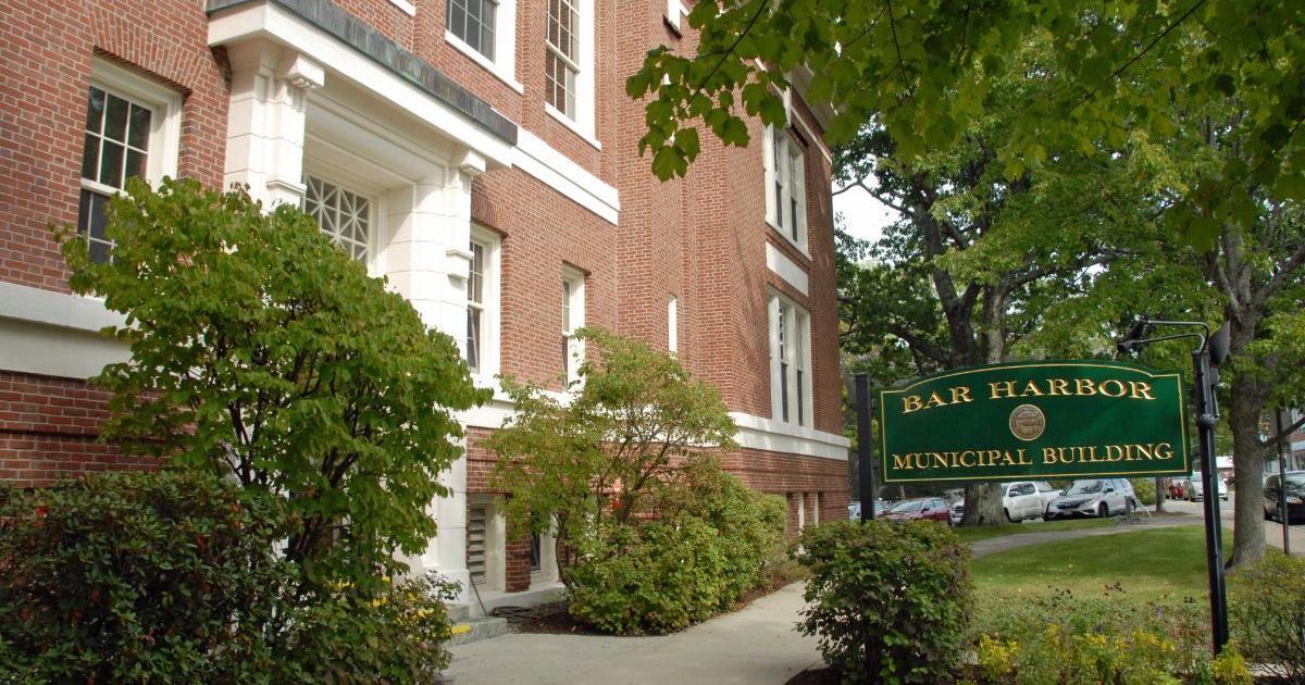 Board hears plan to make lodging-use definitions less confusing - Vimarsana News
